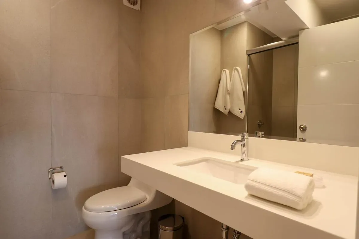 Premium 3BR with Balcony in Miraflores