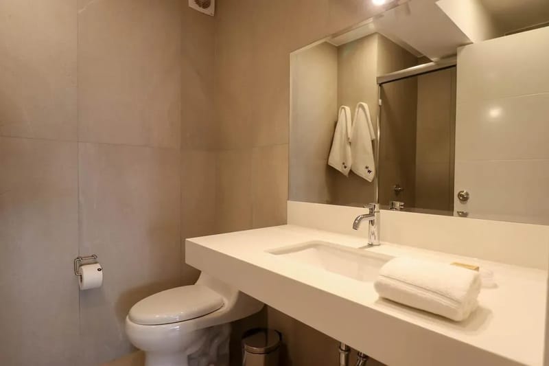 Premium 3BR with Balcony in Miraflores