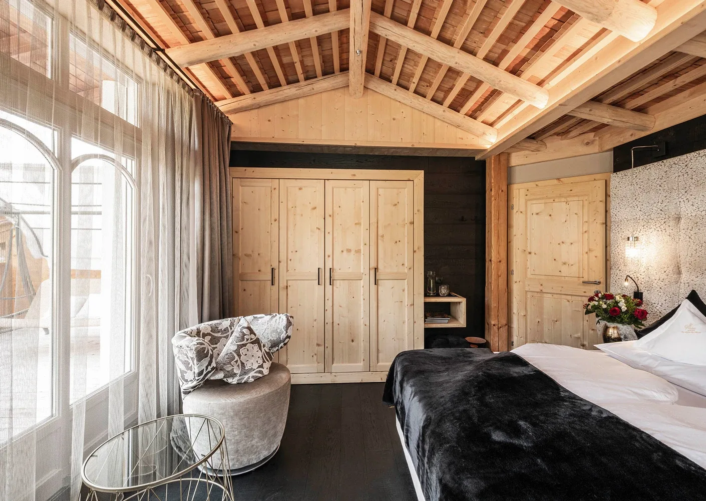 Suite Alpine Lifestyle bedroom.