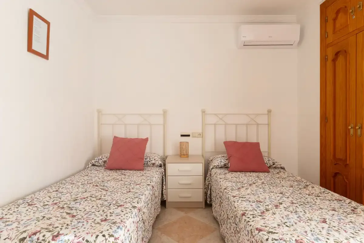 Holiday rentals in El descanso, Mijas
