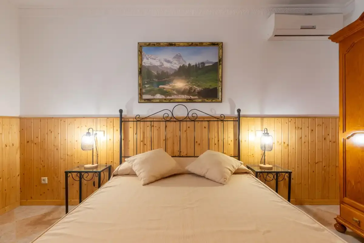 Holiday rentals in El descanso, Mijas