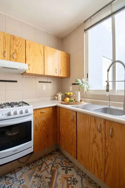 Attractive 3BR with Lovely Terrace