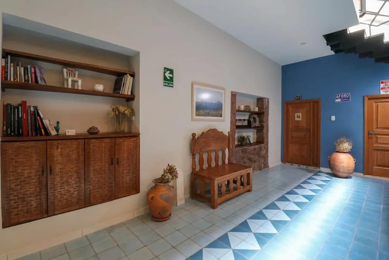 Spacious 1BR in Plaza de Armas w/ Balcony