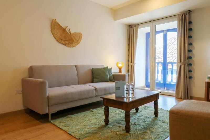 Spacious 1BR in Plaza de Armas w/ Balcony