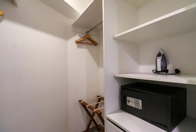 Glorious 2BR w/ balcony in San Isidro