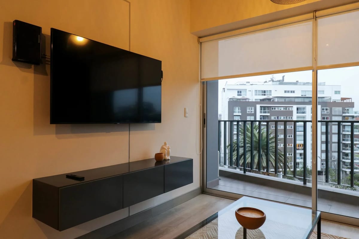 Glorious 2BR w/ balcony in San Isidro