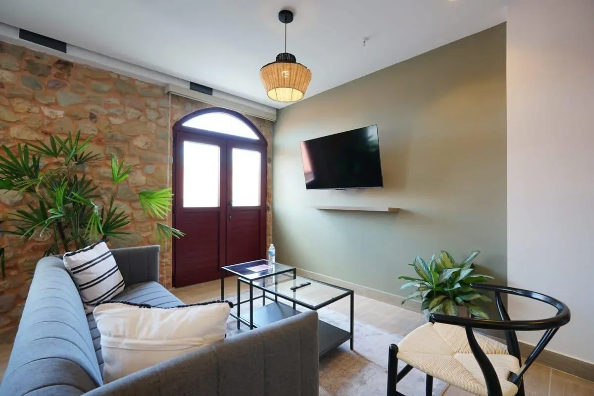 Polished 2BR in Casco Antiguo w/ Rooftop