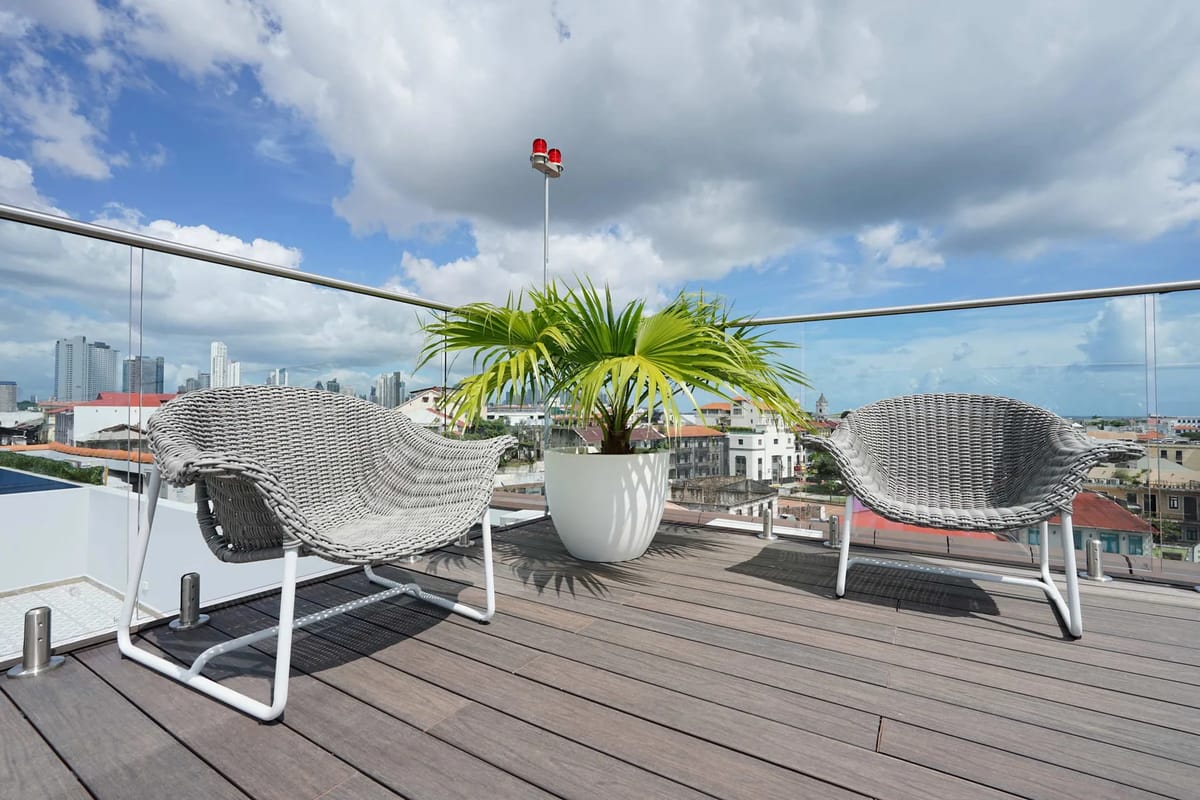 Polished 2BR in Casco Antiguo w/ Rooftop