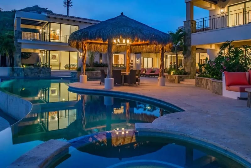 Chic 5BR Villa w/ Sea Views & Great Pool