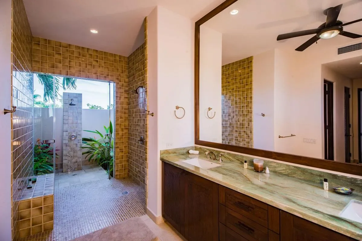 Chic 5BR Villa w/ Sea Views & Great Pool
