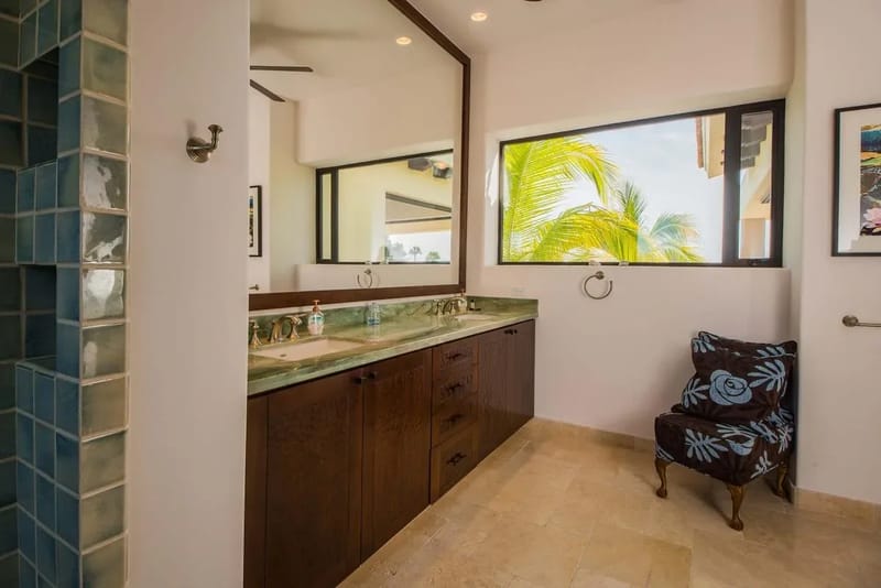 Chic 5BR Villa w/ Sea Views & Great Pool
