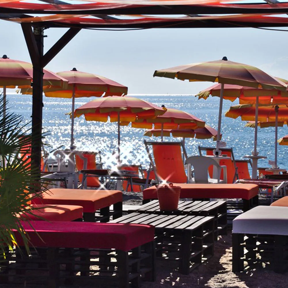 Playa privada y servicio de playa del hotel
