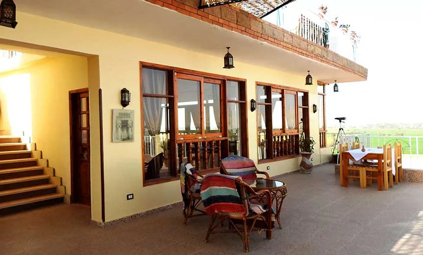 Hotel Thebes