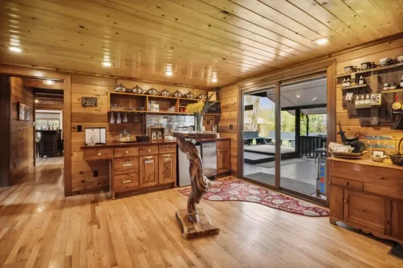 Exterior de Good Medicine Lodge