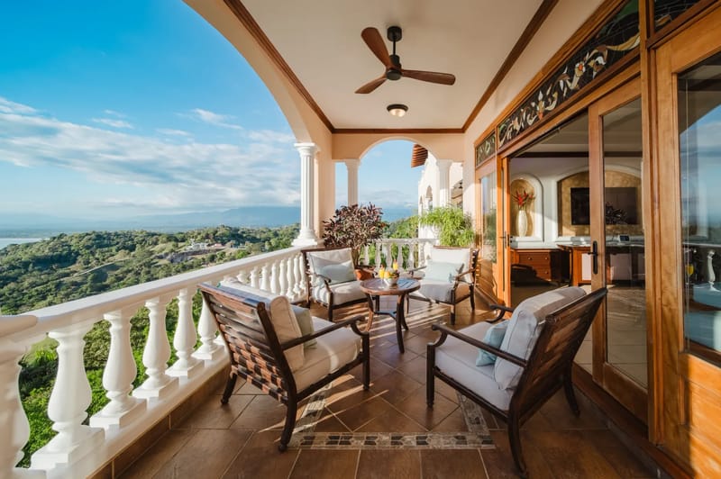Pacifico Colonial Penthouse · 8. Pacifico Colonial Penthouse