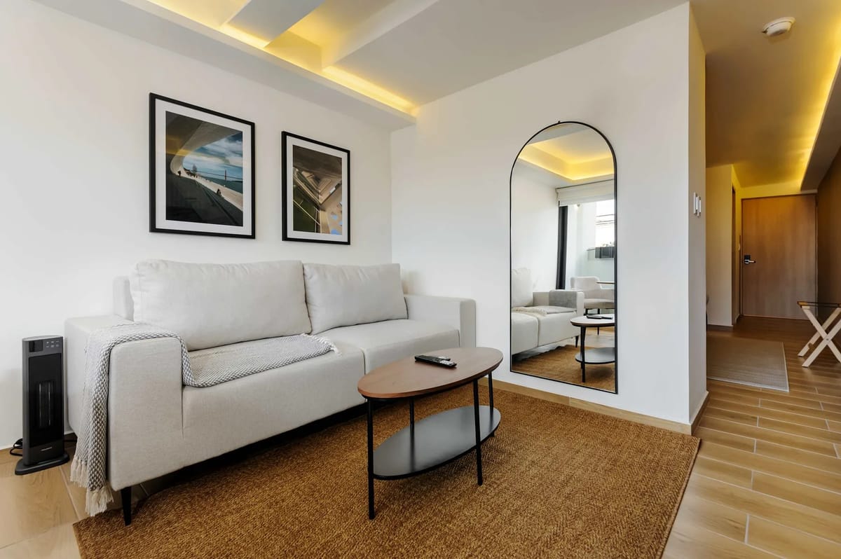 Upscale Loft w/ Balcony in Colima