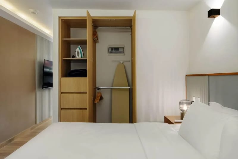 Upscale Loft w/ Balcony in Colima