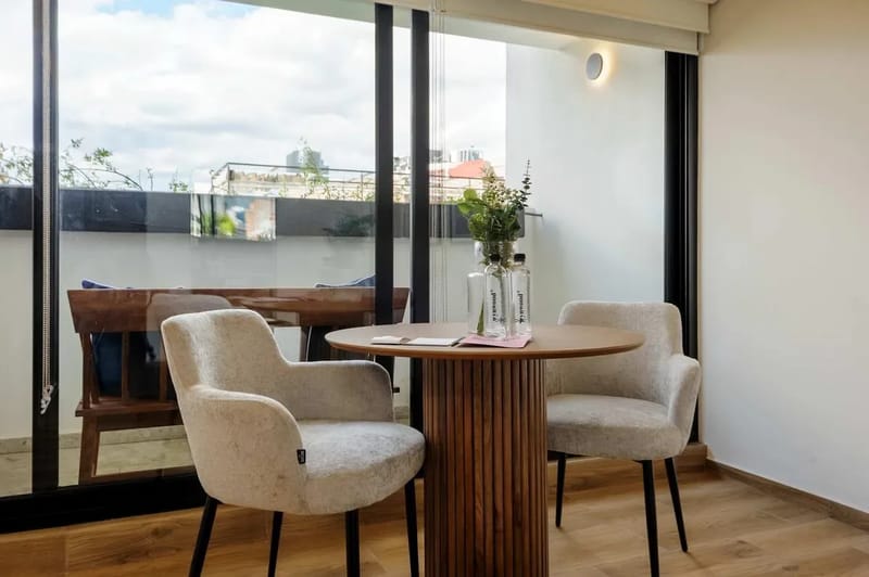 Upscale Loft w/ Balcony in Colima