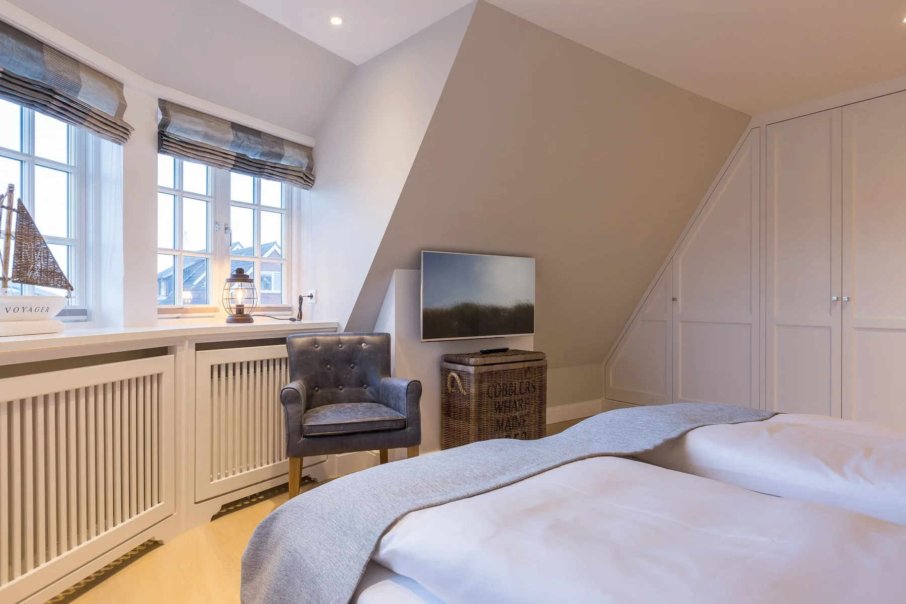 Reetgedecktes Haus nahe der Wenningstedter Promenade mit herrlichem Meerblick
