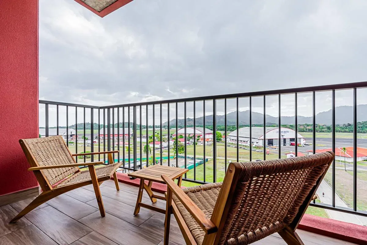 Polished 1BR in Panama Pacifico
