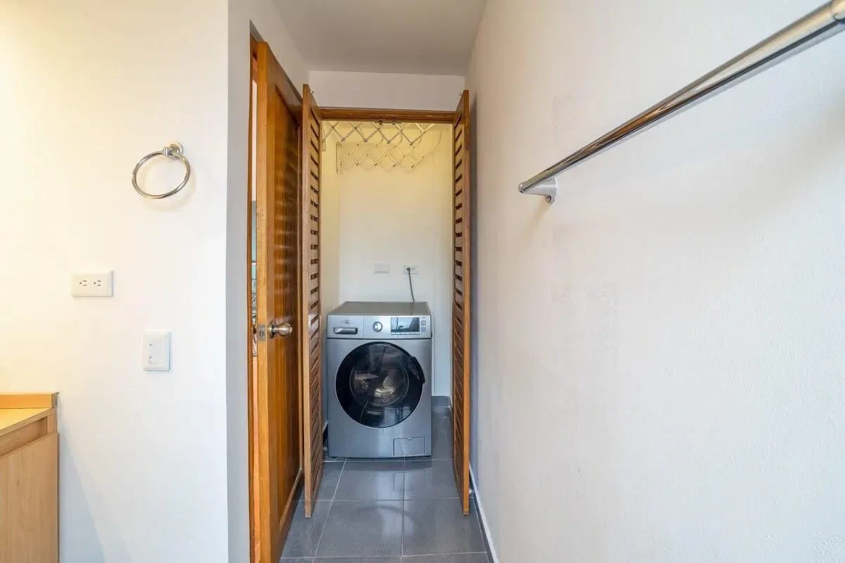 Light-filled 2BR in Cabrera