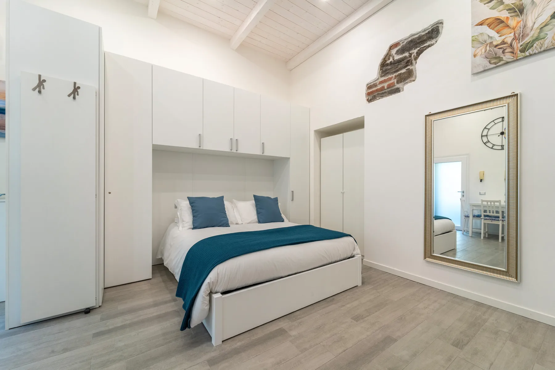 Modern Apartment in Via Carloni