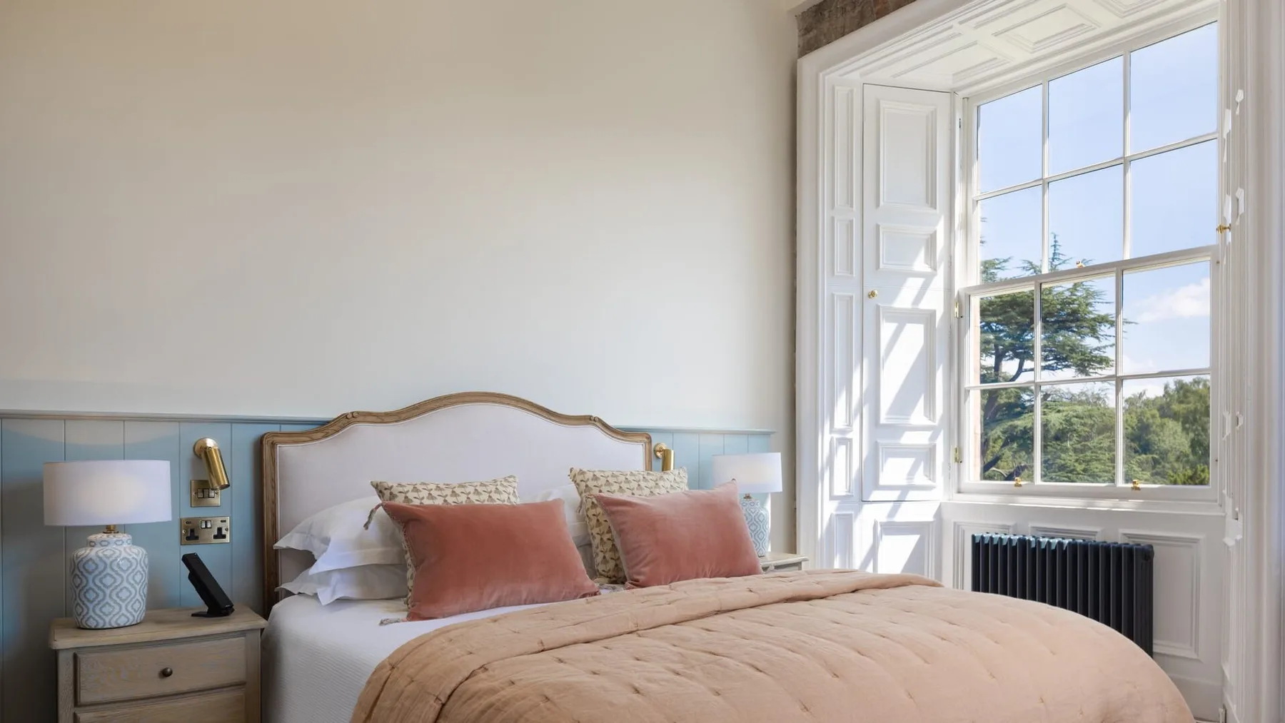 Castle Deluxe bedroom