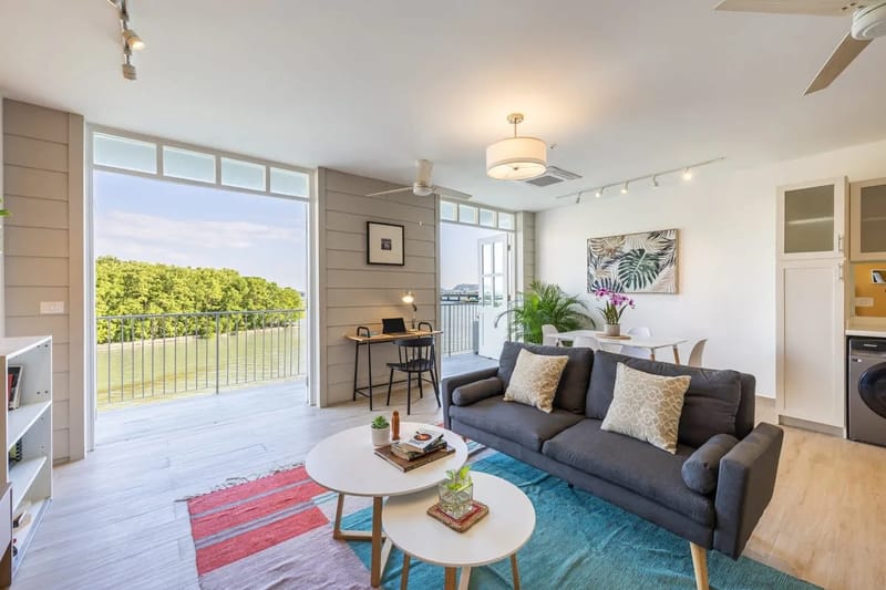 Spacious 1BR in Casco Antiguo w/ Balcony