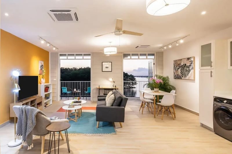 Spacious 1BR in Casco Antiguo w/ Balcony