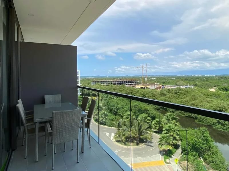 Prestigious 2BR w/ Amazing View in Morros Eos