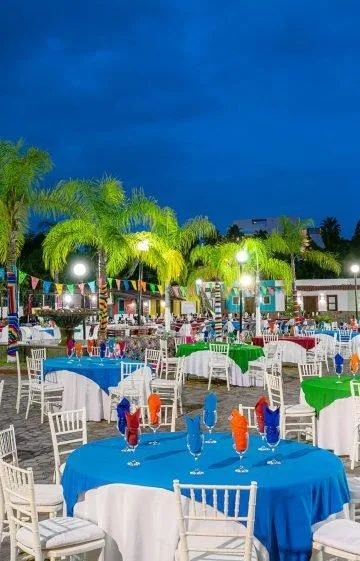 Hotel restaurant