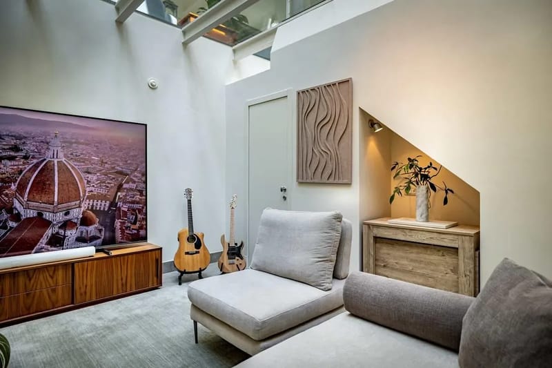 Deluxe King Suite