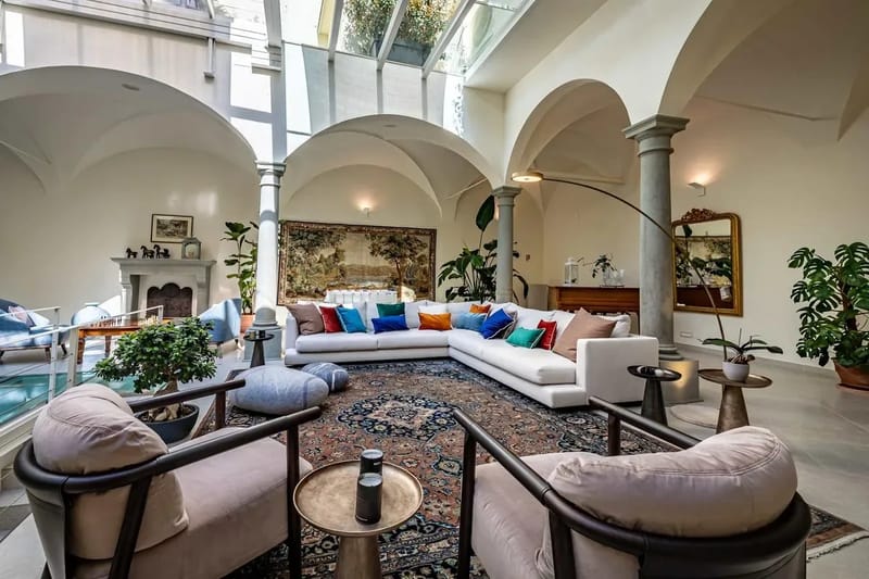 Deluxe King Suite