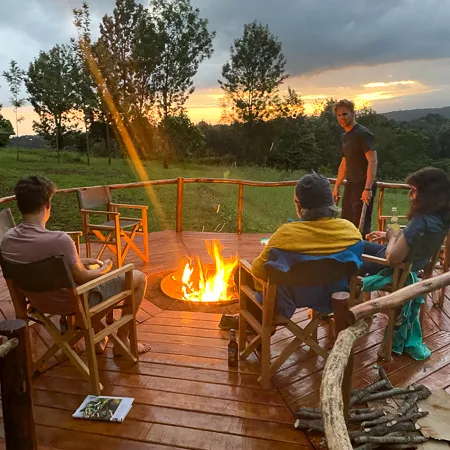 Zona de fogata al aire libre en Foresight Lodge