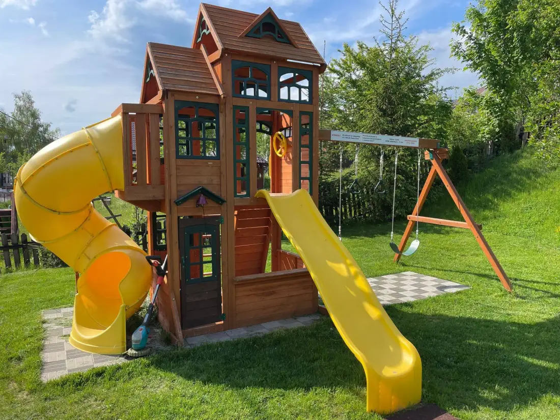 Zona de juegos infantiles.