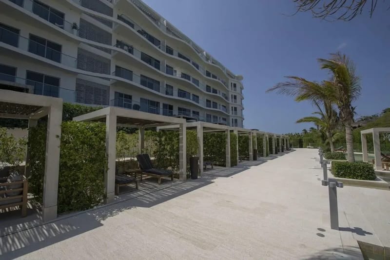 Stunning 1BR with Pool in Cartagena