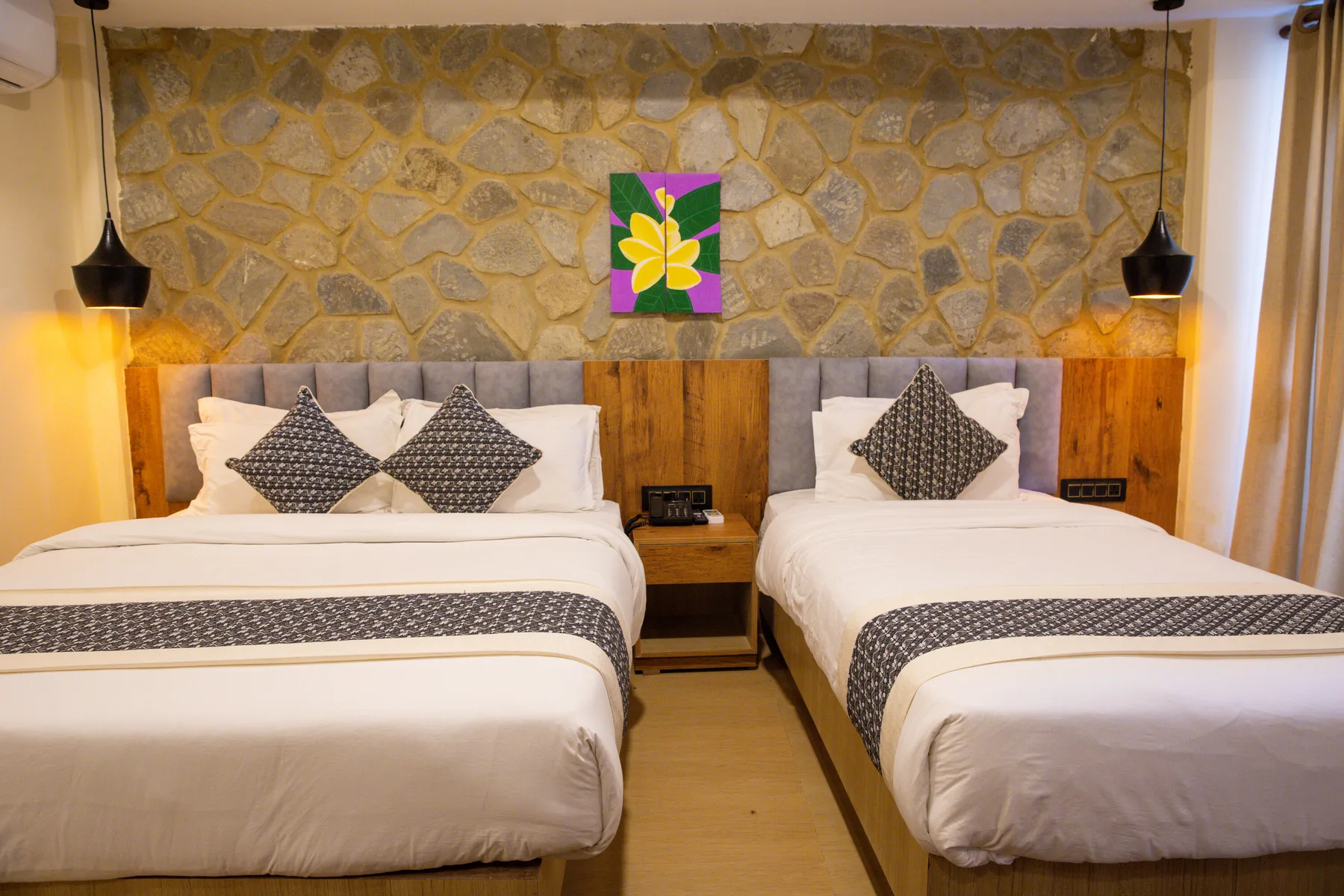 Deluxe Family Room