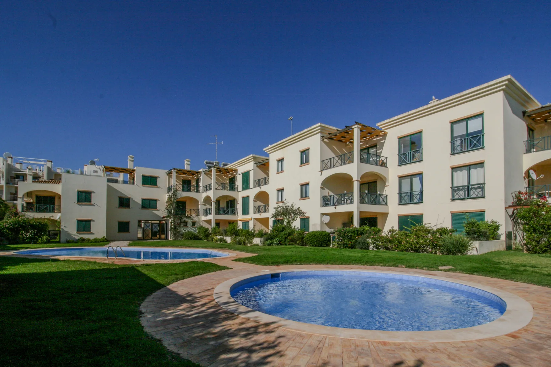 Apartment in Albufeira - FLH Olhos D´Água Apartment with Pool