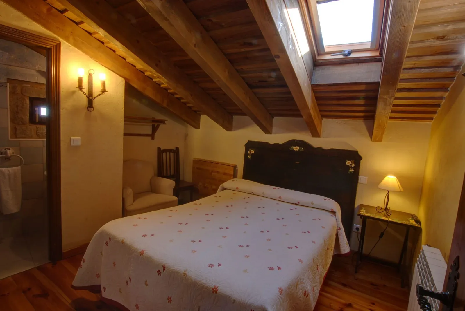 Room 1099 — double room