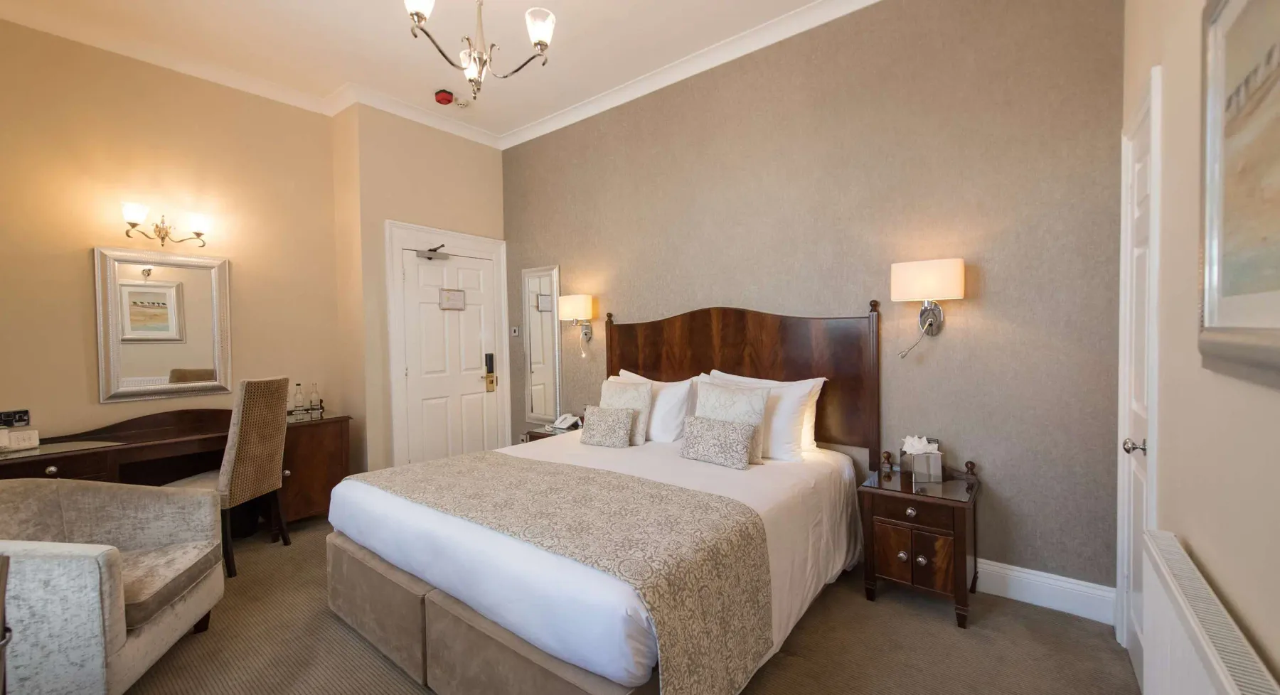 River Court standard room