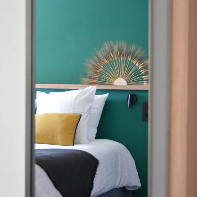 Habitación verde del hotel