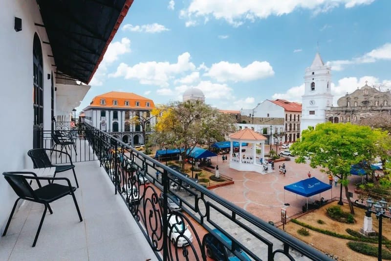 Polished 1BR in Plaza Catedral