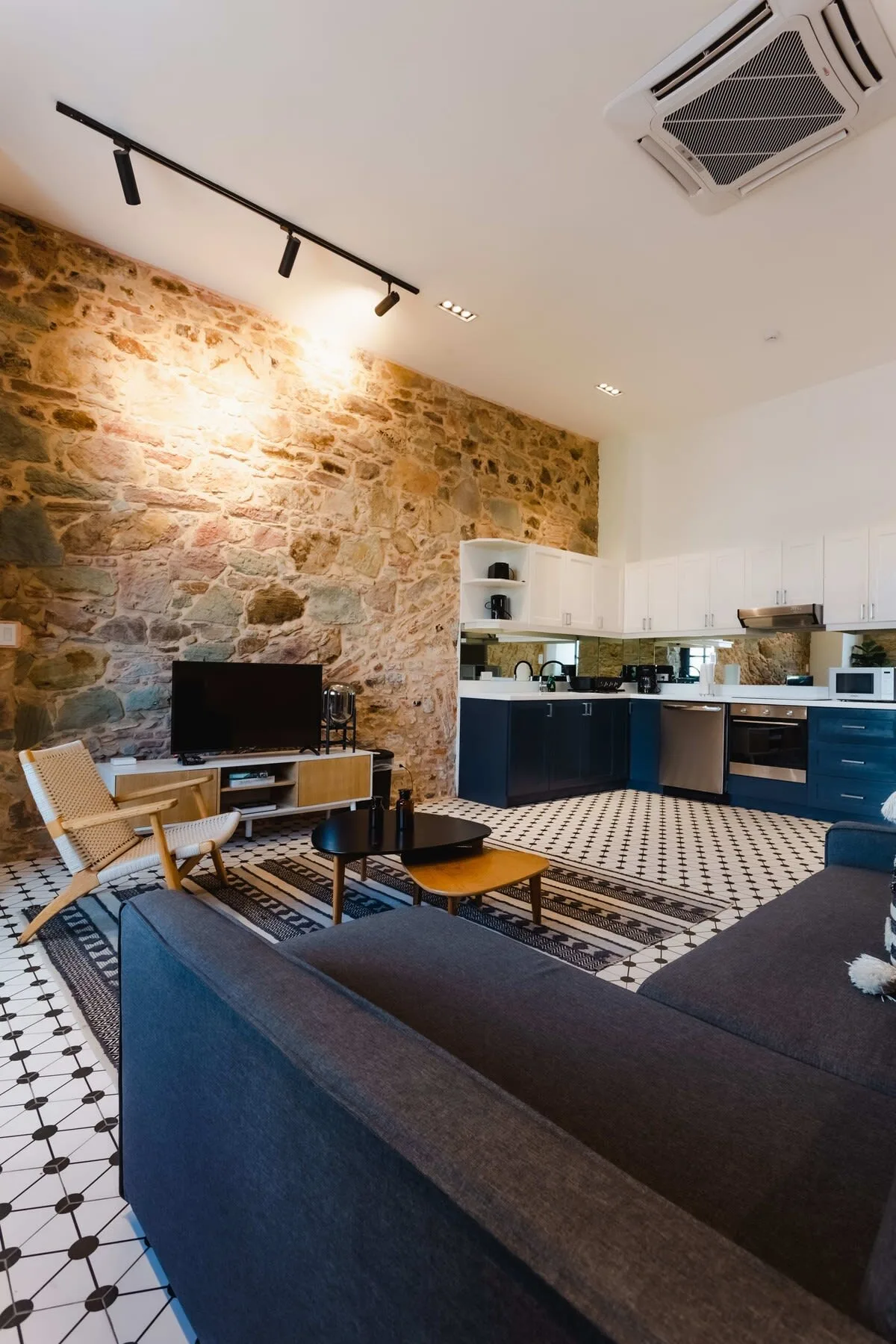 Polished 1BR in Plaza Catedral