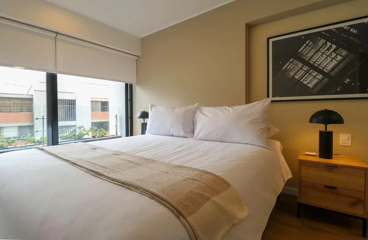 Prestigious 2BR w/ Balcony Near Larcomar