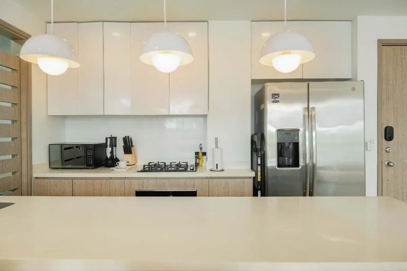 Deluxe 2BR w/ Terrace & A/C in Morros
