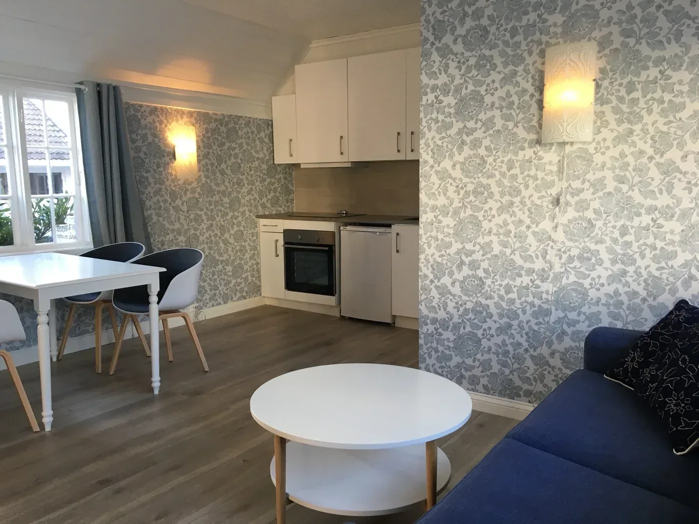 Skipperstua with kitchen and seating