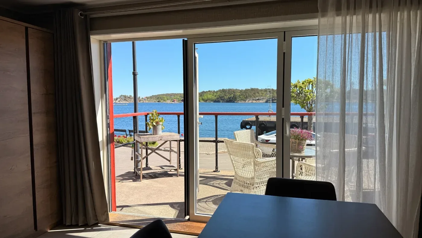 Seaside outdoor area by the suite