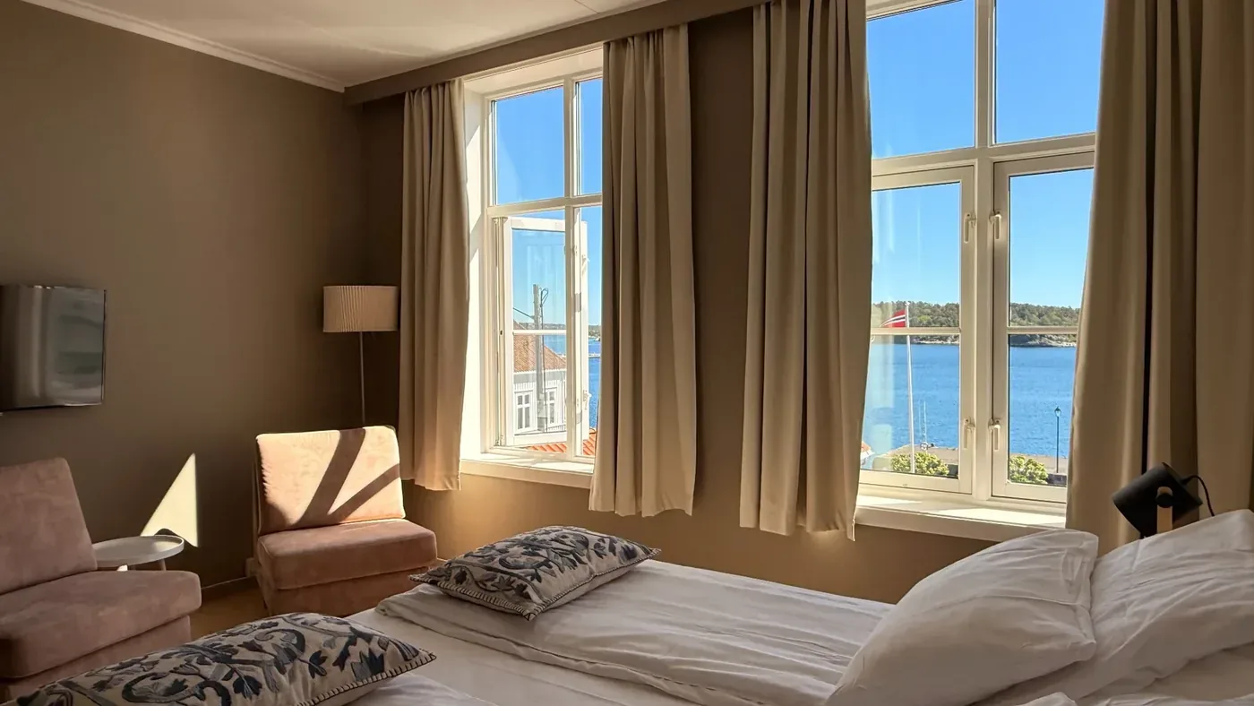 Bathroom in a sea-view double room