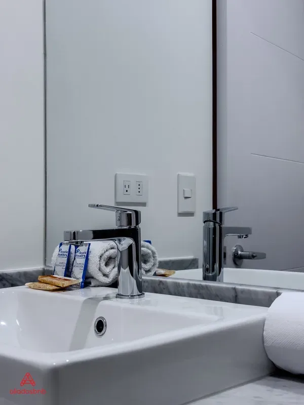 Modern 2BR Apartment in Barranco – ATLN 209