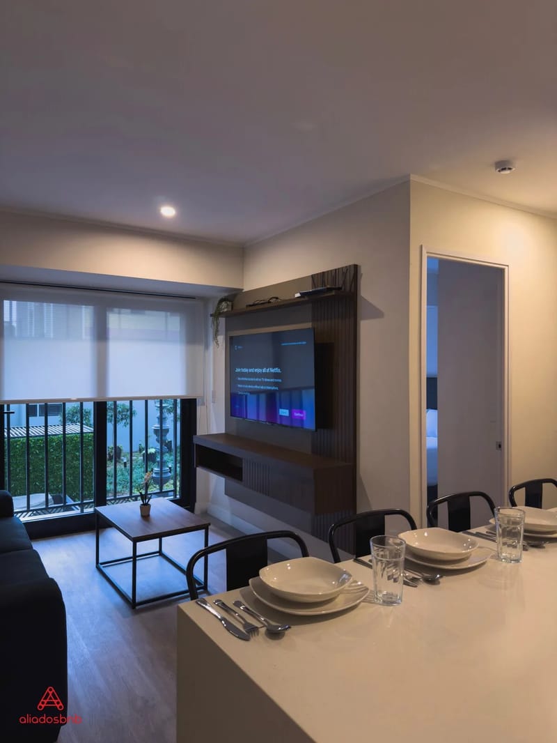 Modern 2BR Apartment in Barranco – ATLN 209